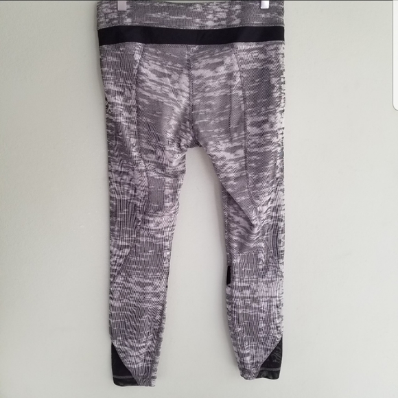 Lululemon leggings - Picture 4 of 12